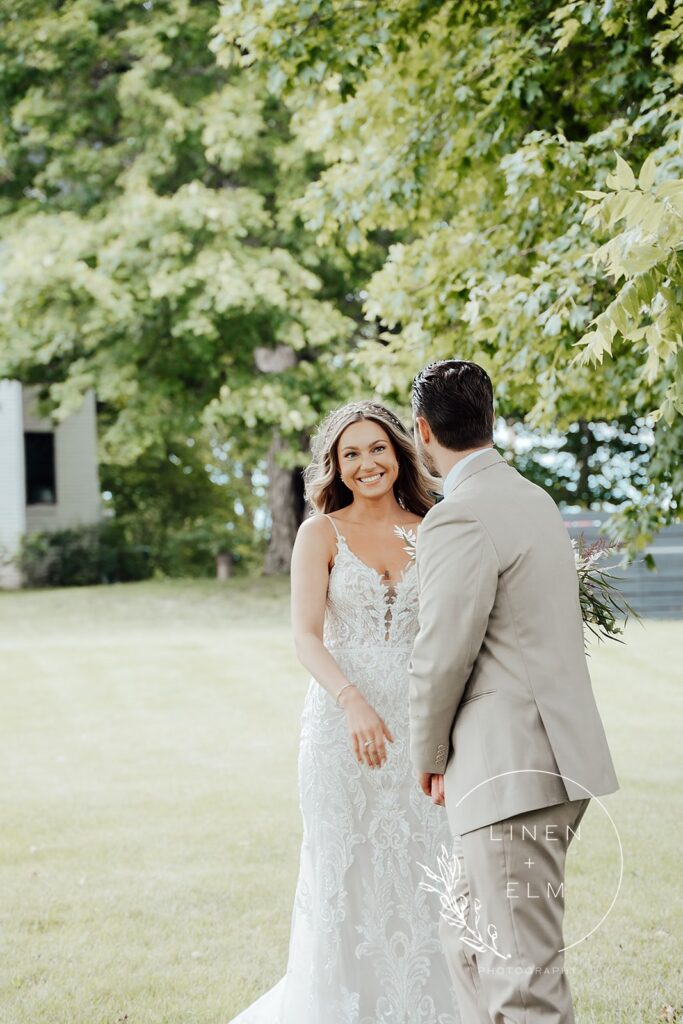 Bohemian Style Wedding Cedar Bay Farm 6 | Cincinnati Wedding Photographer | Linen &Amp; Elm Photography | Cincinnati Wedding Photographer | Fine Art Photography | Documentary Style